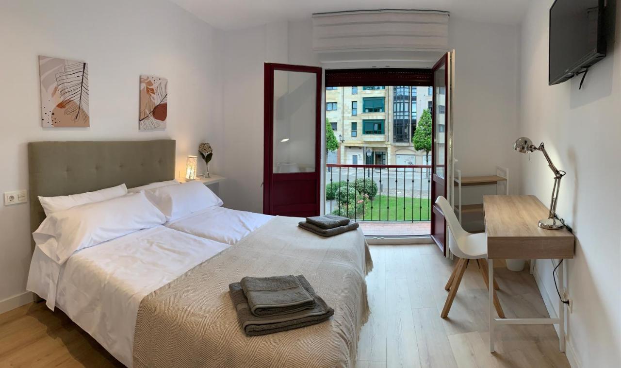 Apartamentos Santullano 1 Oviedo Eksteriør billede